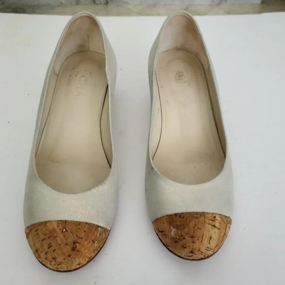 CHANEL wedges white leather cork accent - Picture 1 of 3